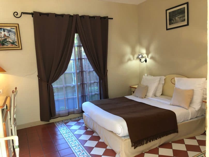 Chambre Double Standard : Hôtel Le Cilaos, Cirque de Cilaos : photo 5 sur 6